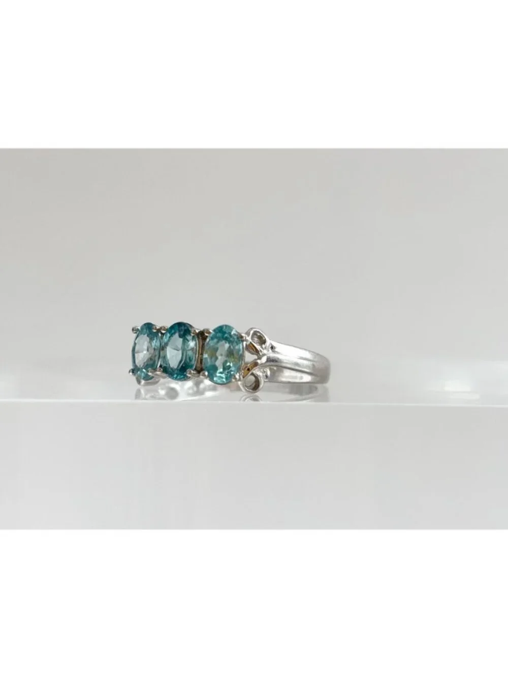 Aquamarine Oval Cut Row Set Triple Swirly Sterling Silver 925 Vintage Ring sz 8